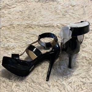 Women heel sandals
